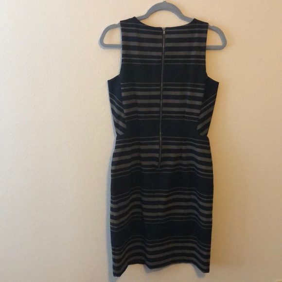 Banana republic black/olive striped business dress - Picture 4 of 4